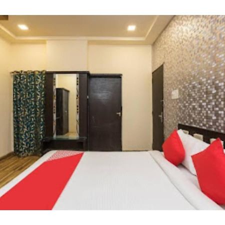 Hotel Shree Shyam Palace, Удджайн Екстер'єр фото
